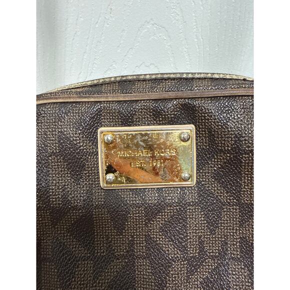 Michael Kors Mini Micro Logo Cross Body Bag - Picture 9 of 10